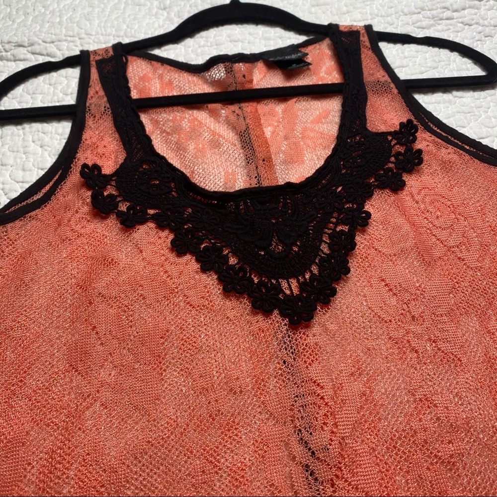 Daytrip Peach and Black lace Take Top Size M - Picture 5 of 5
